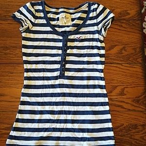 Hollister Co. tee